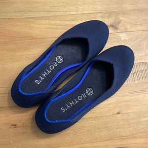 Navy Round Toe Rothy’s Size 8